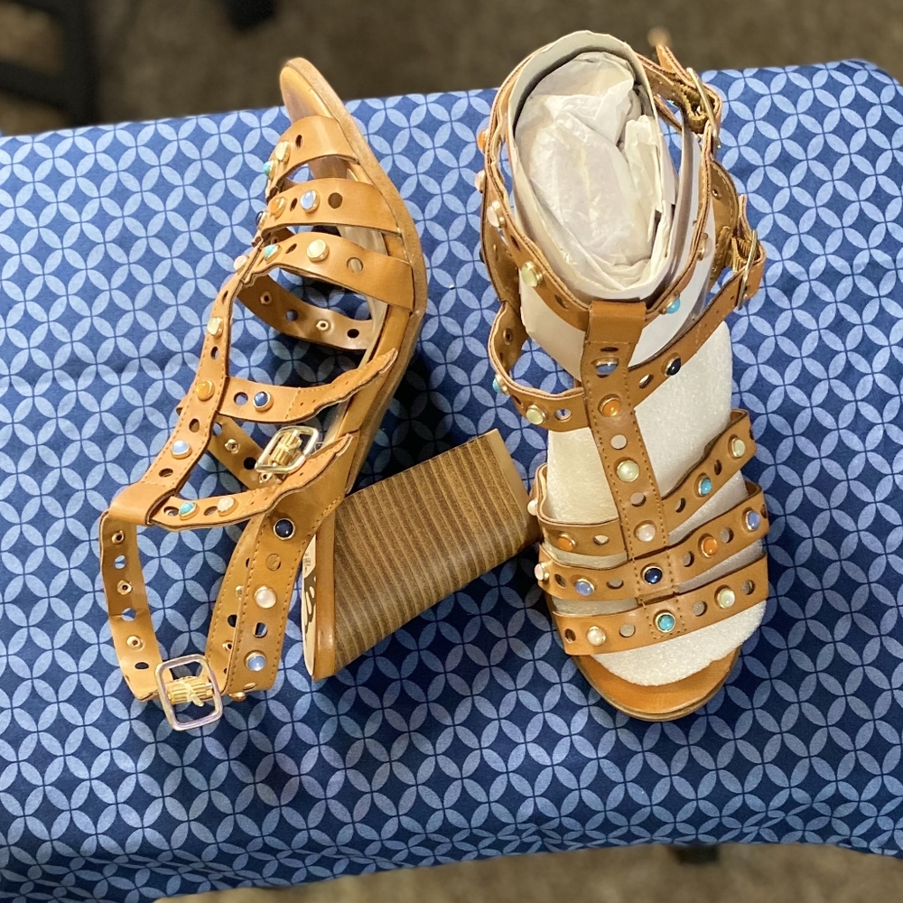 Sandal